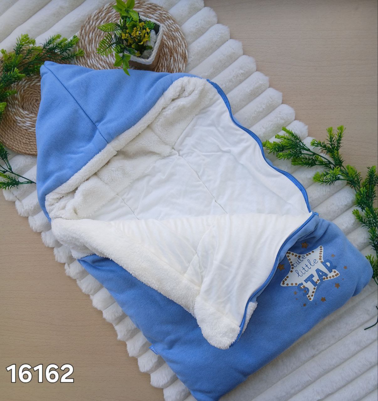 Junior

بورت من جوة مبطن فايبر 
و الرأس فرووو