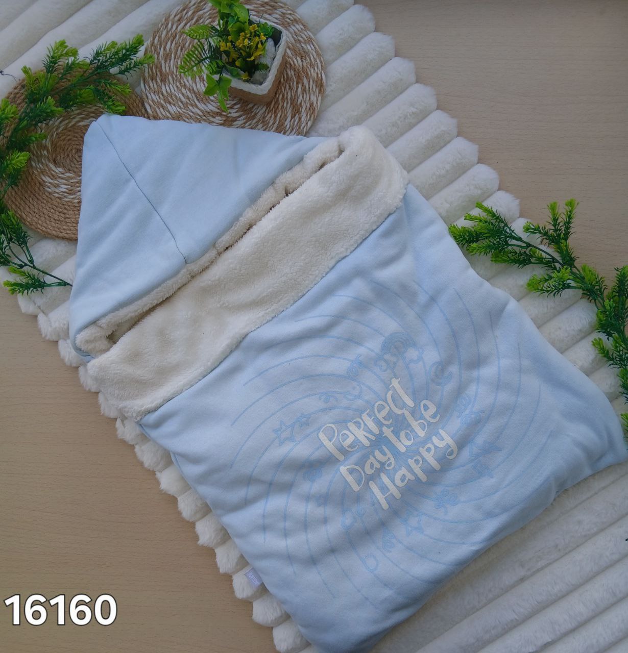 Junior

بورت من جوة مبطن فايبر 
و الرأس فرووو