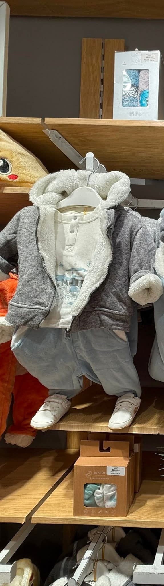 طقم خروج نيوبورن شتوى from0-2 yrs